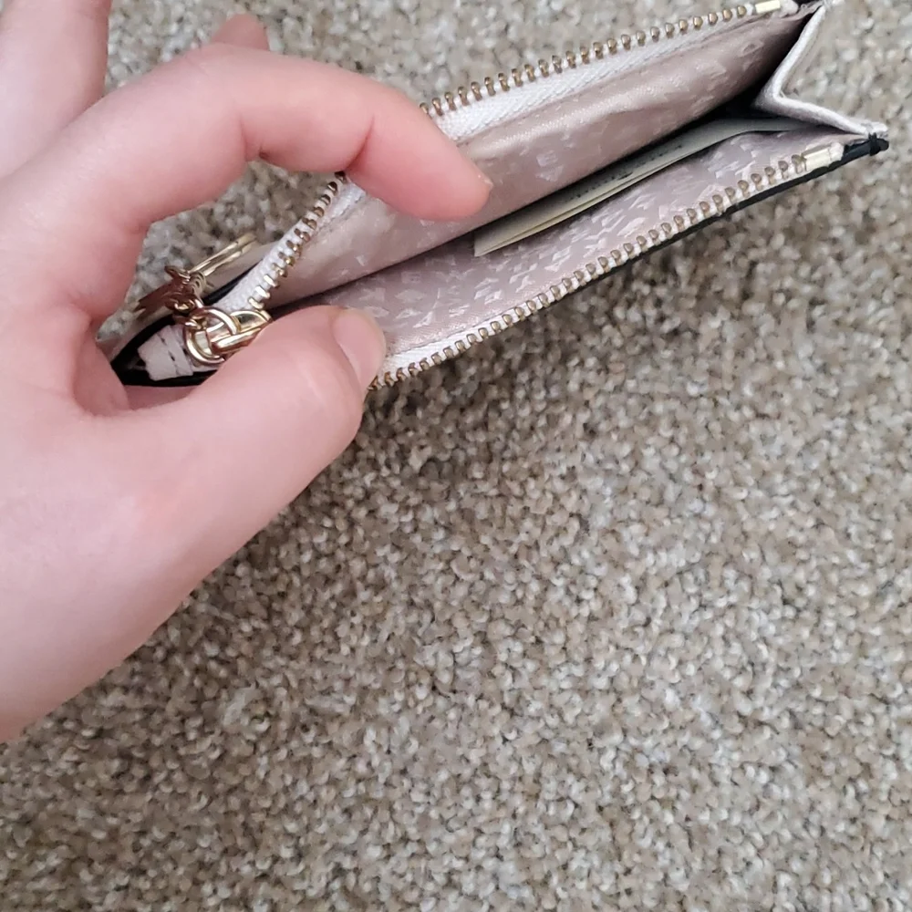 Kate Spade Keychain wallet - Picture 3 of 5